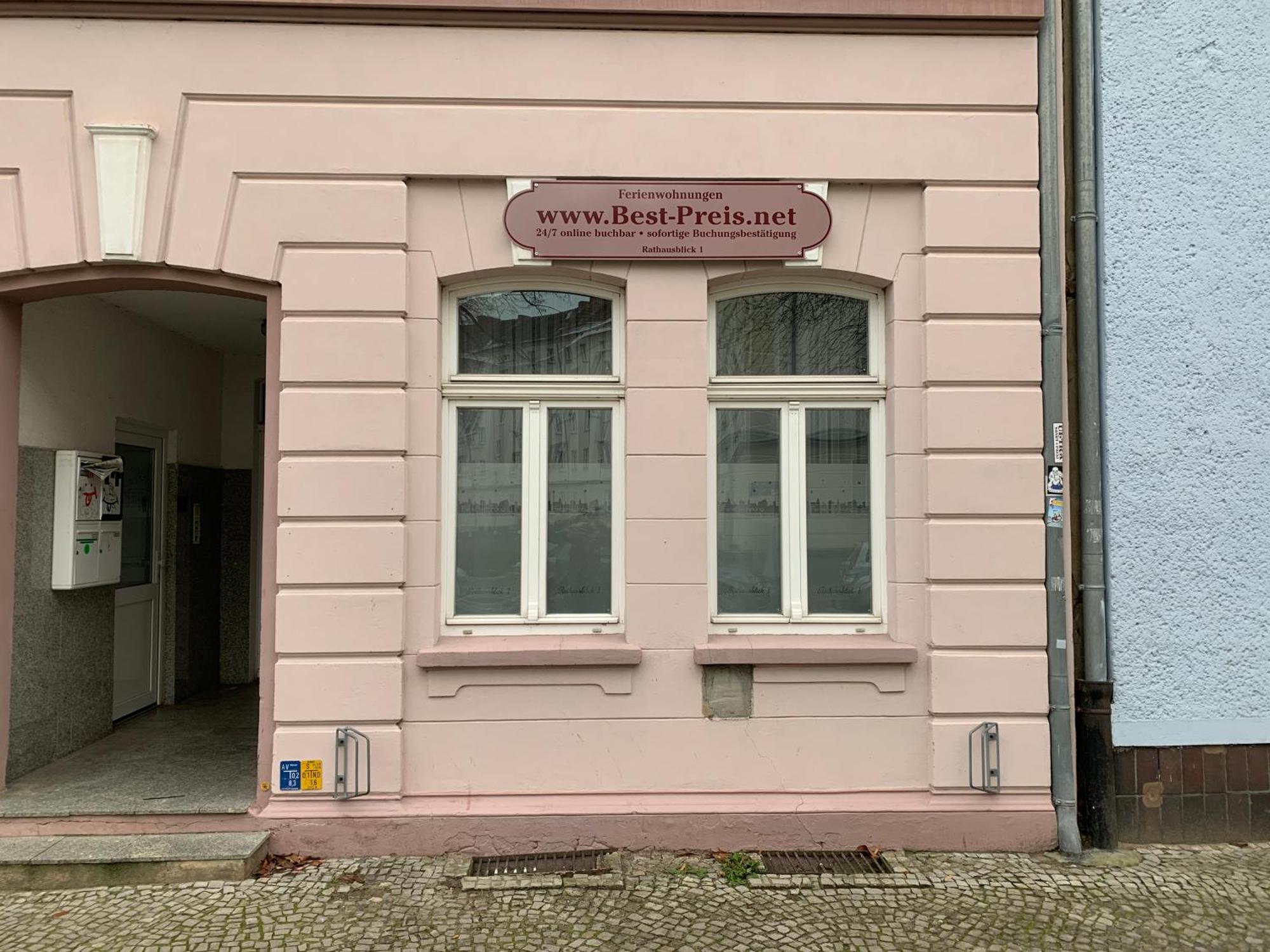 Best-Preis Fewo Rathausblick 2 - Zentrale Lage In Wittenberge - 2 Personen - Einzelzimmer - Vollausstattung - Wlan / Prime & Self-Check-In Extérieur photo